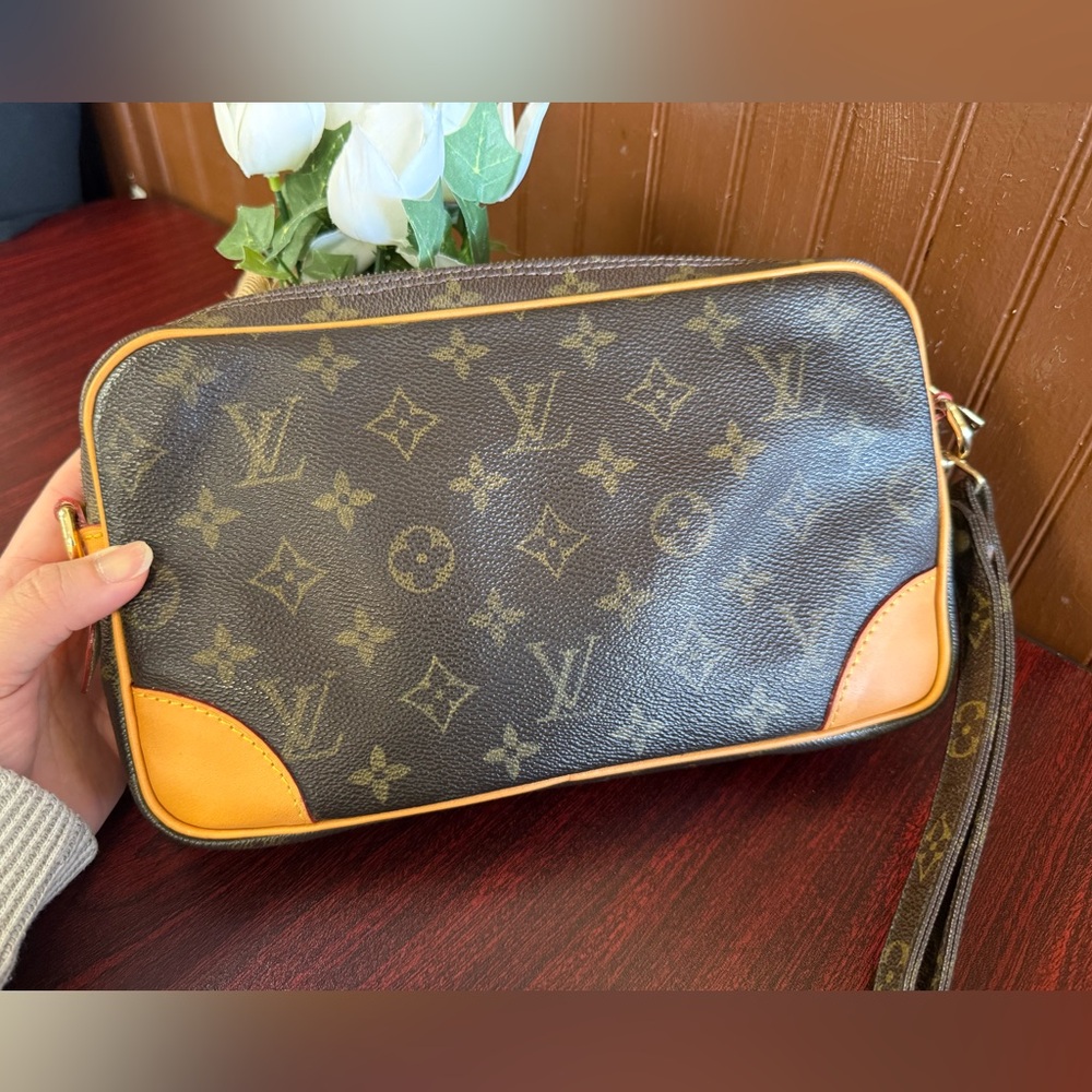 Louis Vuitton Marly Dragonne Clutch Wristlet (Crossbody) - Picture 5 of 16